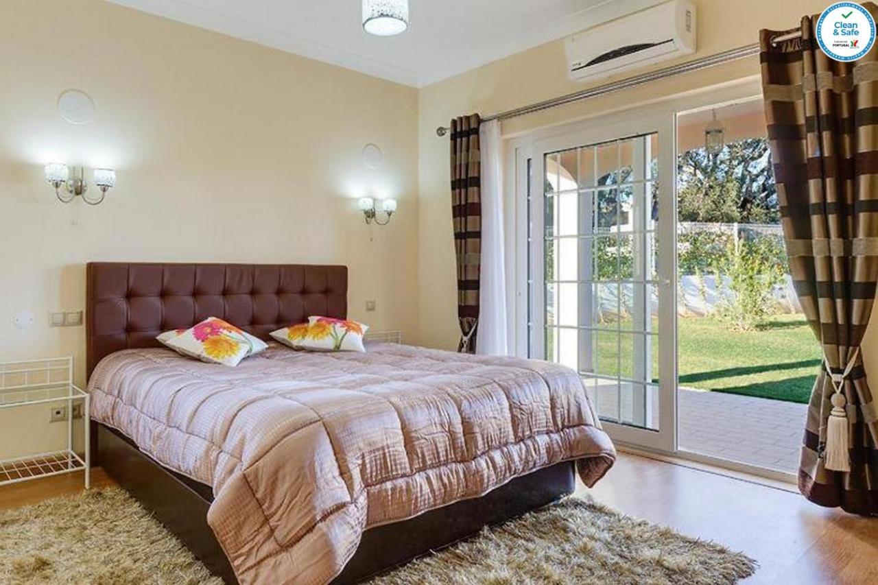 Villa Mikael - Free Wi-Fi - Aircon - Private Pool by bedzy Albufeira Esterno foto