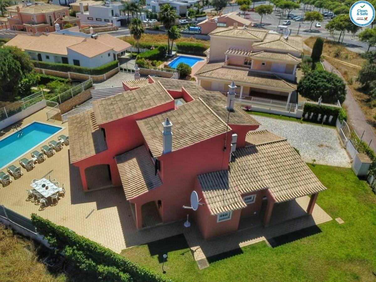 Villa Mikael - Free Wi-Fi - Aircon - Private Pool by bedzy Albufeira Esterno foto