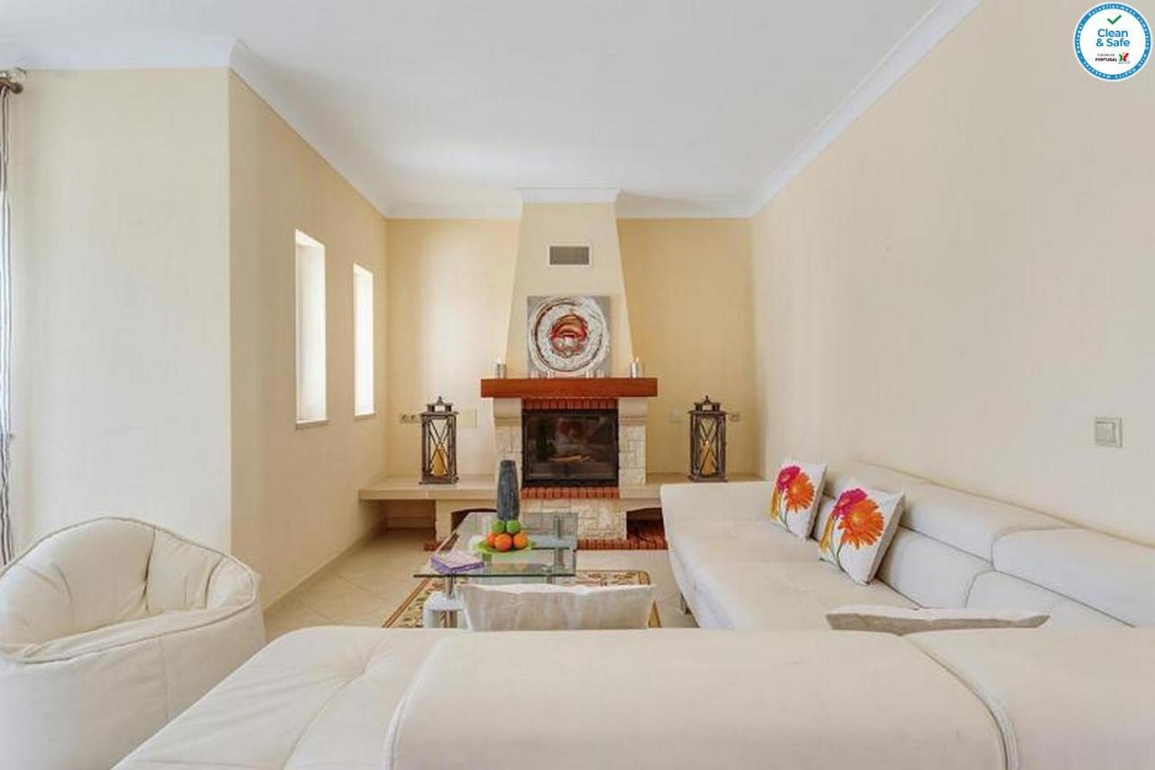 Villa Mikael - Free Wi-Fi - Aircon - Private Pool by bedzy Albufeira Esterno foto
