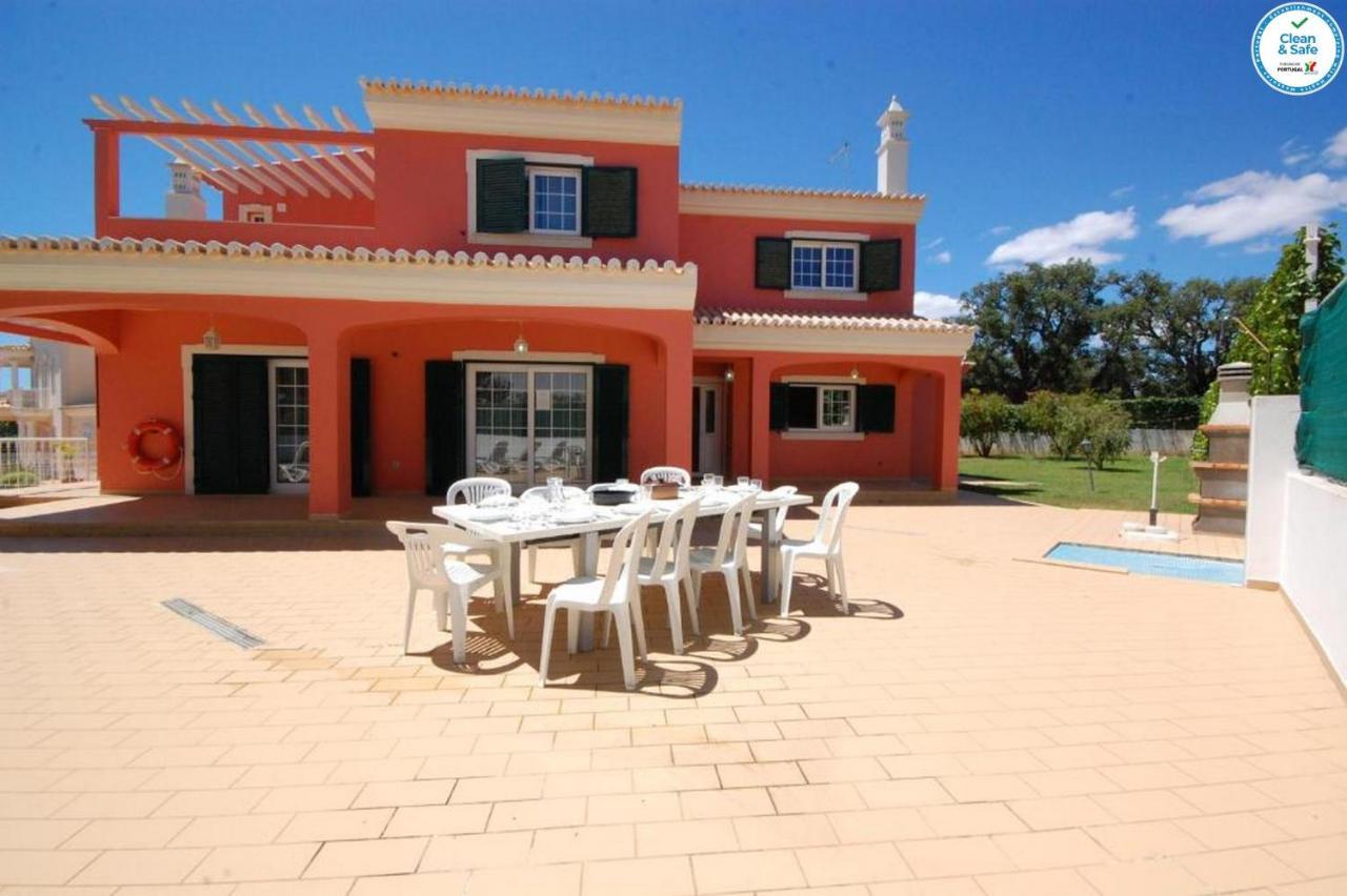 Villa Mikael - Free Wi-Fi - Aircon - Private Pool by bedzy Albufeira Esterno foto