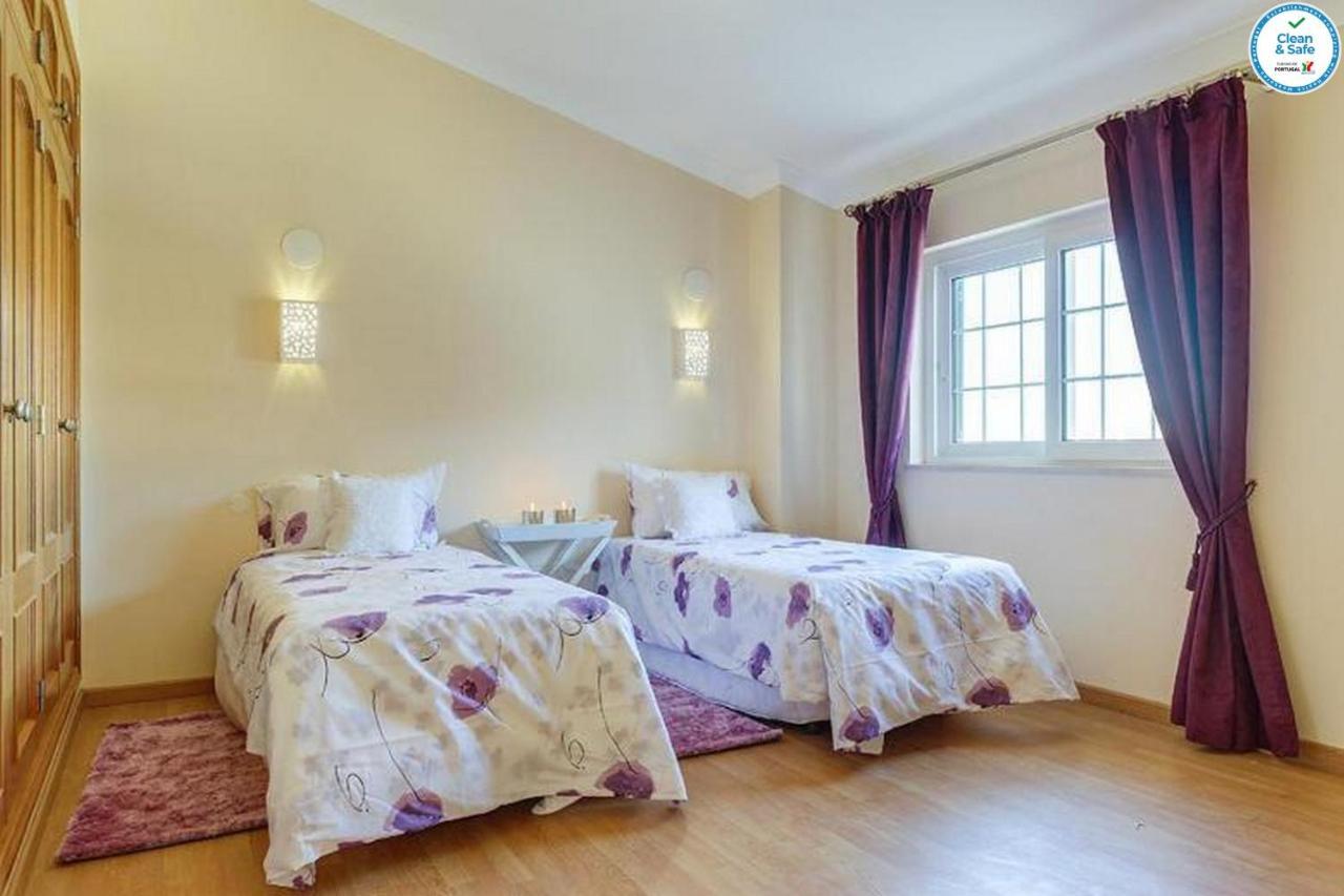 Villa Mikael - Free Wi-Fi - Aircon - Private Pool by bedzy Albufeira Esterno foto